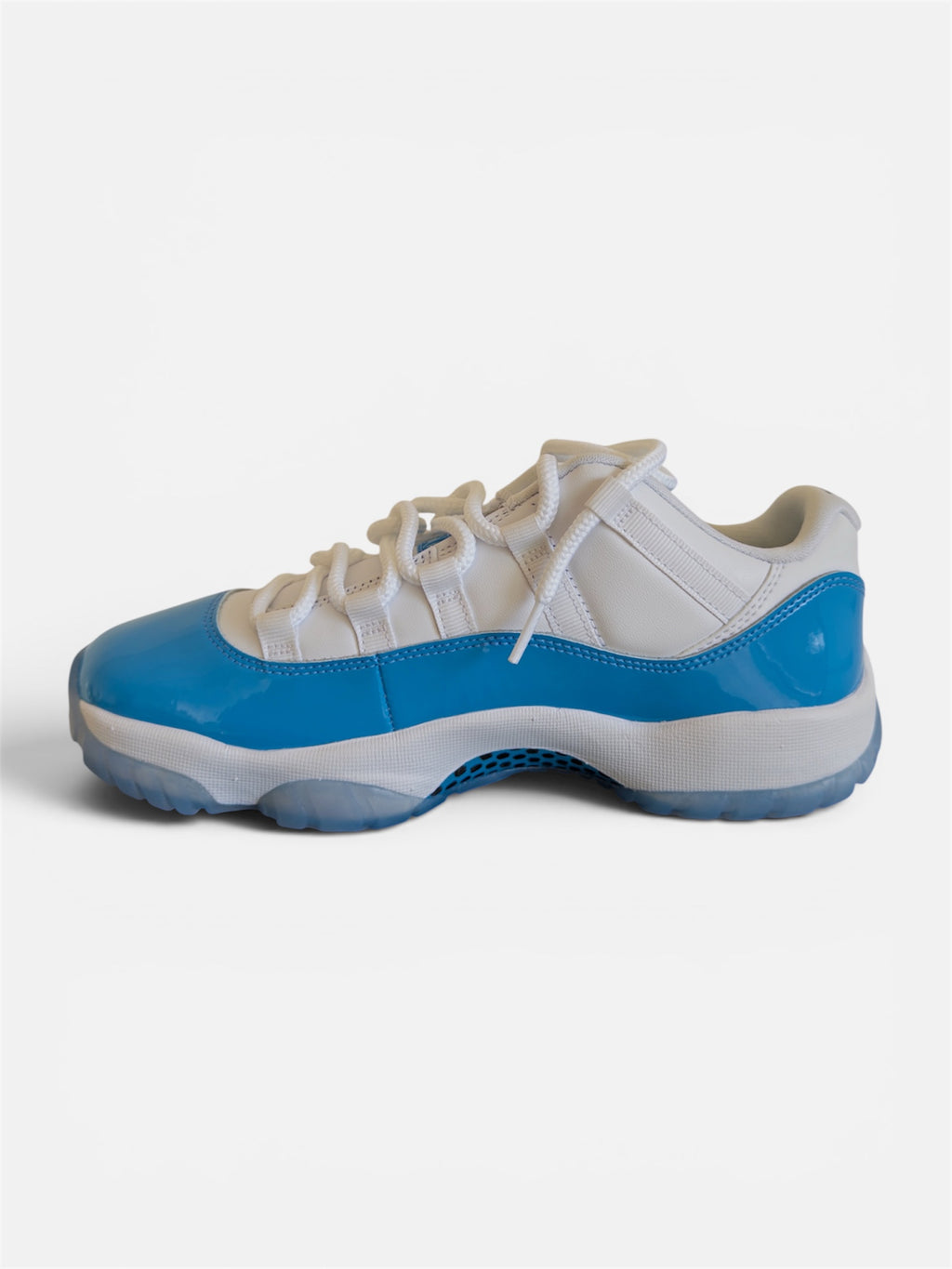 Air Jordan 11 Retro Low